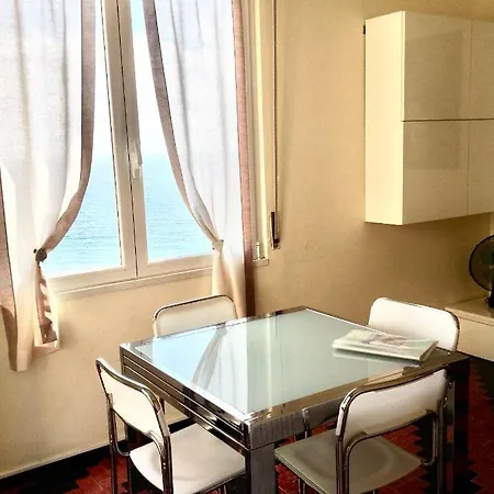 Partenope * 莱万托