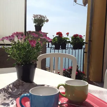 Partenope 公寓 莱万托